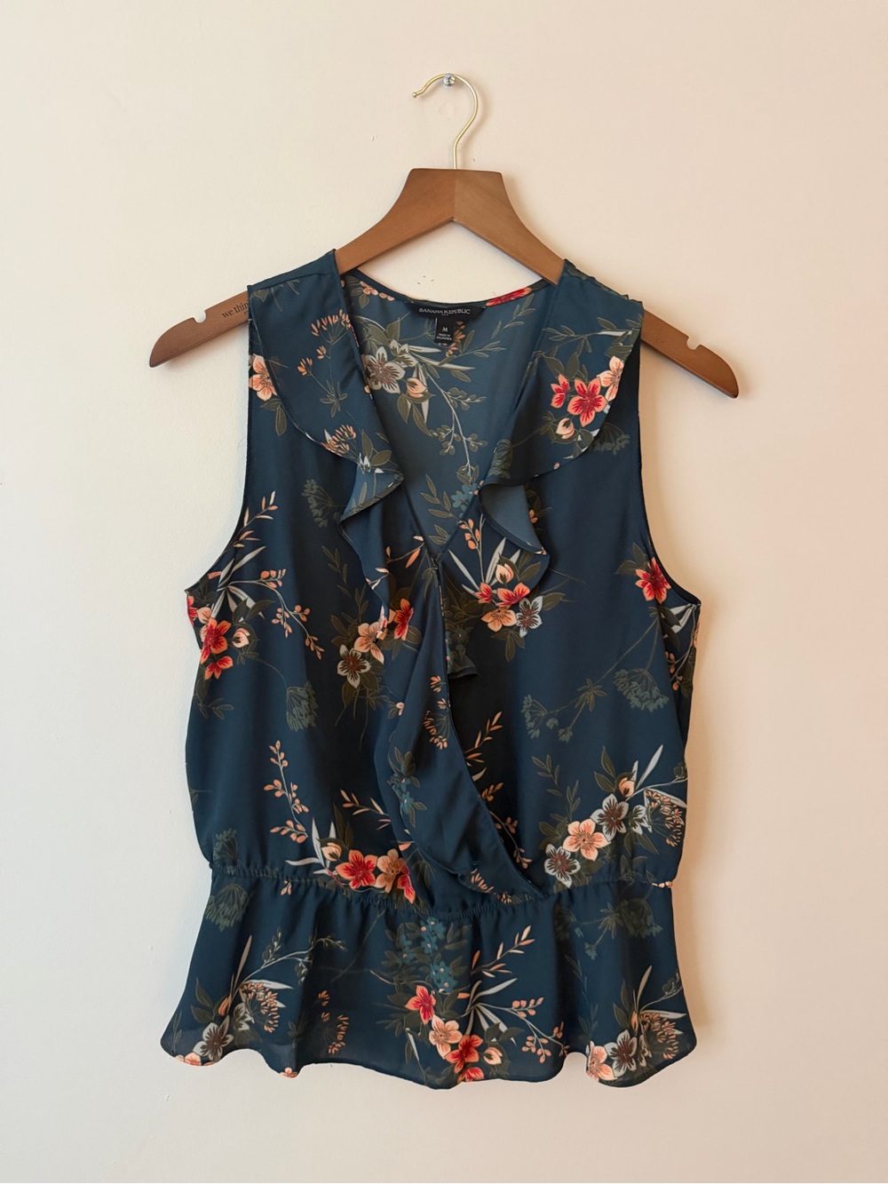 Banana Republic Teal Floral V-Neck Short Sleeve Blouse with Ruffle Trim Medium M